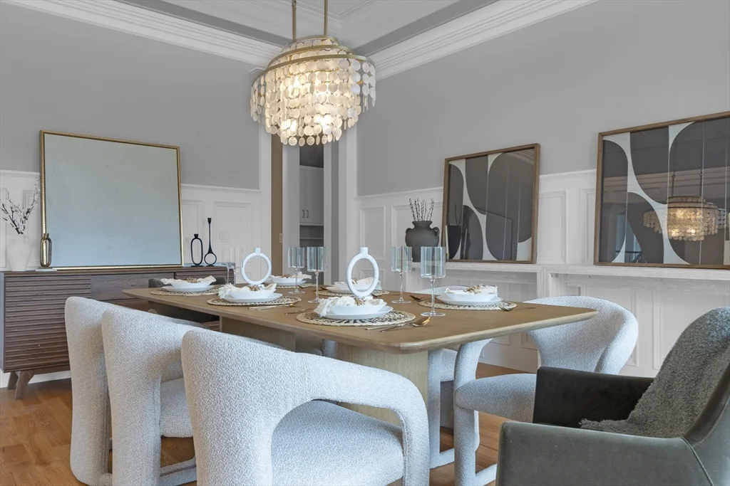 18 Sprague Rd, Wellesley Hills