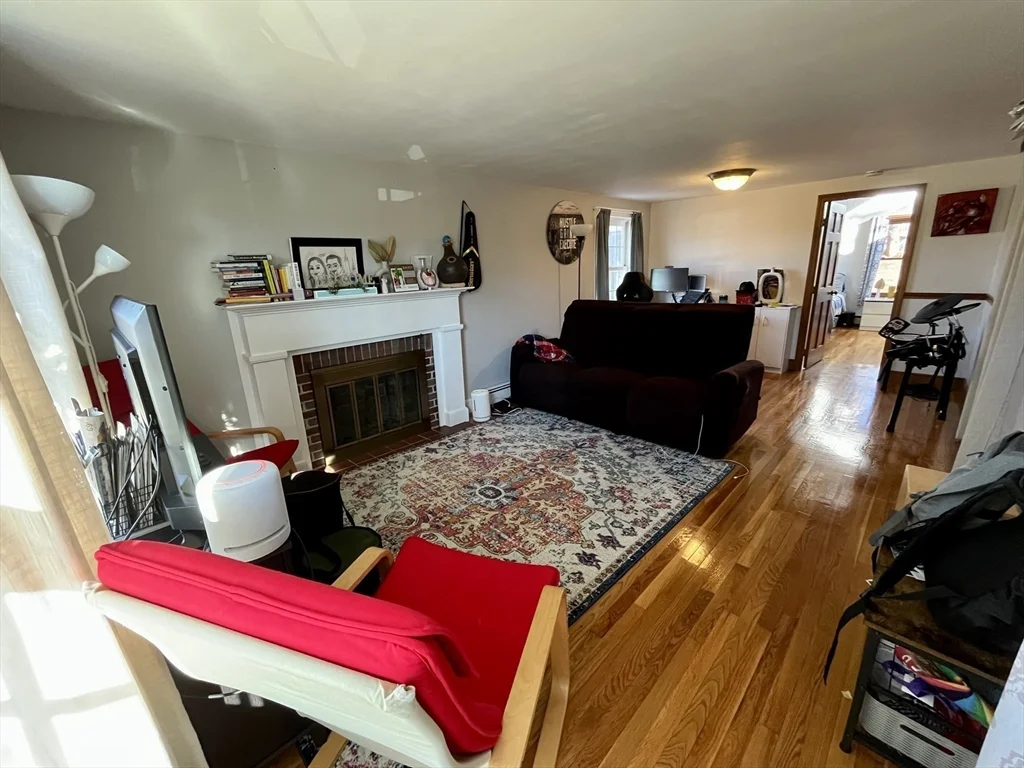 18 Lariviere Rd, Saxonville