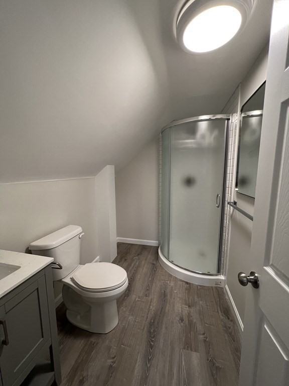 28 Wellesley St, Tufts University