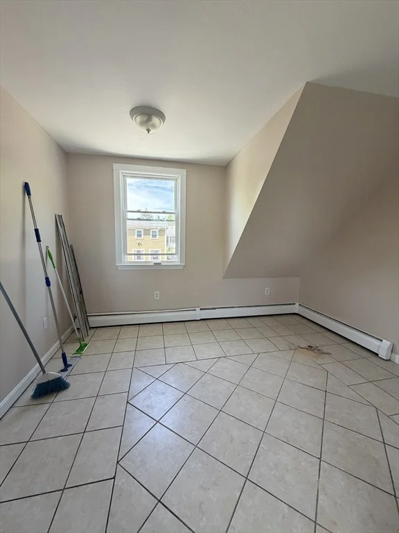 6 Edwards Pl, Chelmsford
