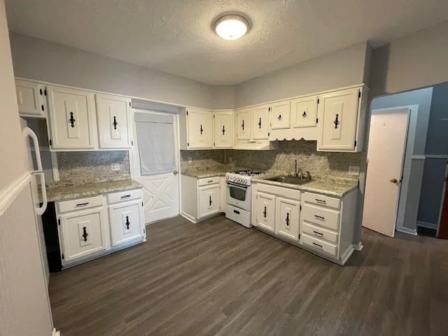 44 Farrington St, Quincy