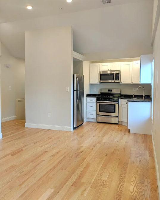 44 Cogswell Ave, North Cambridge