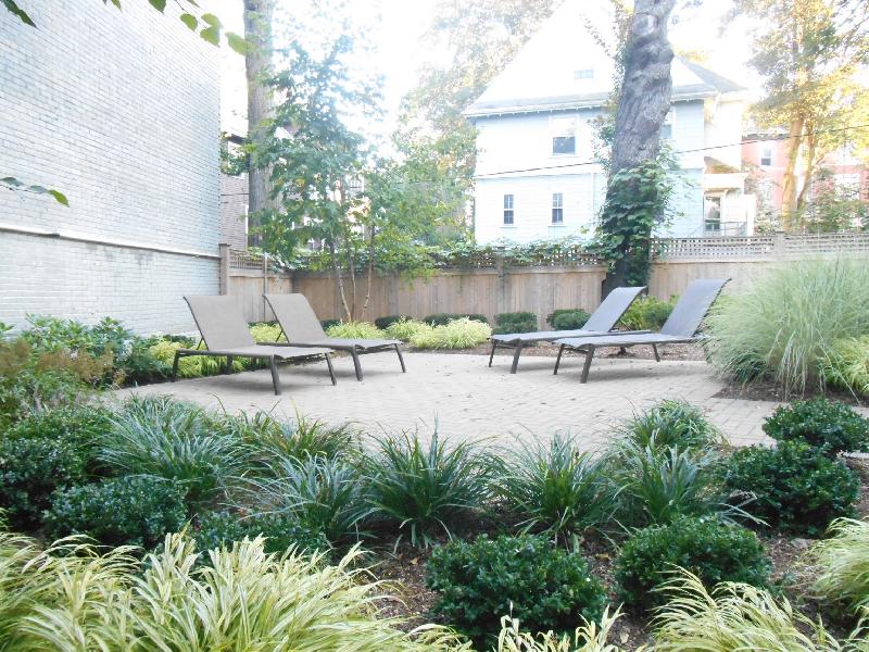 1848 Commonwealth Ave, Brighton