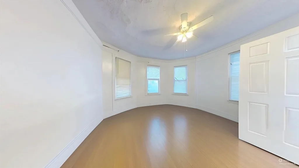 34 Cherokee St, Mission Hill