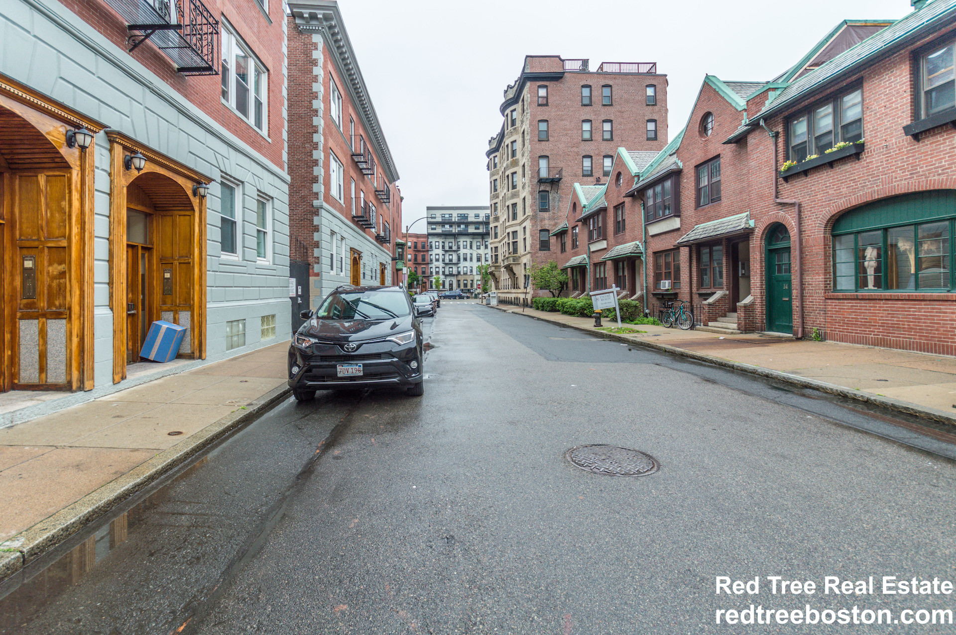 17 Aberdeen St, Fenway