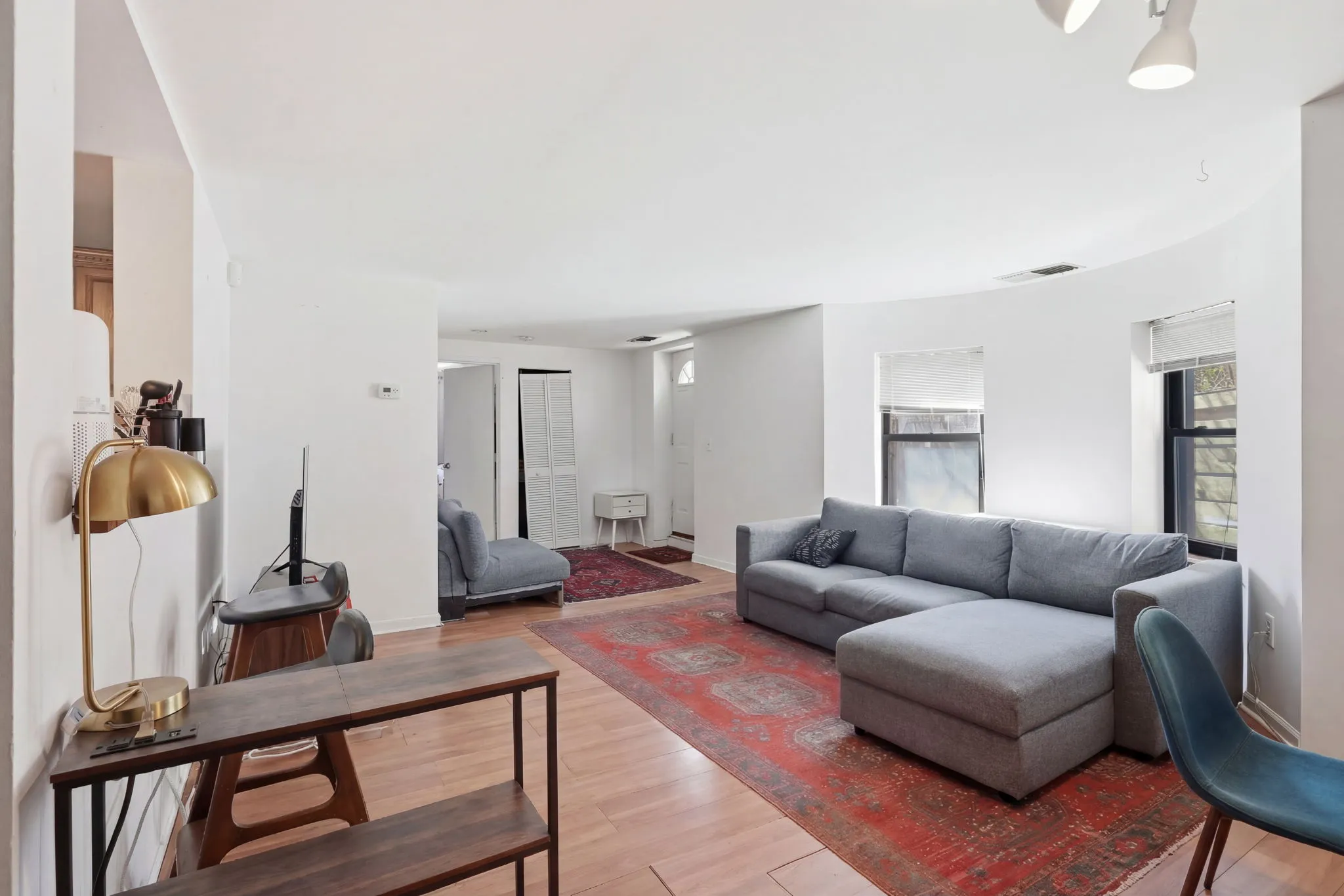 104 Gainsborough St, Fenway