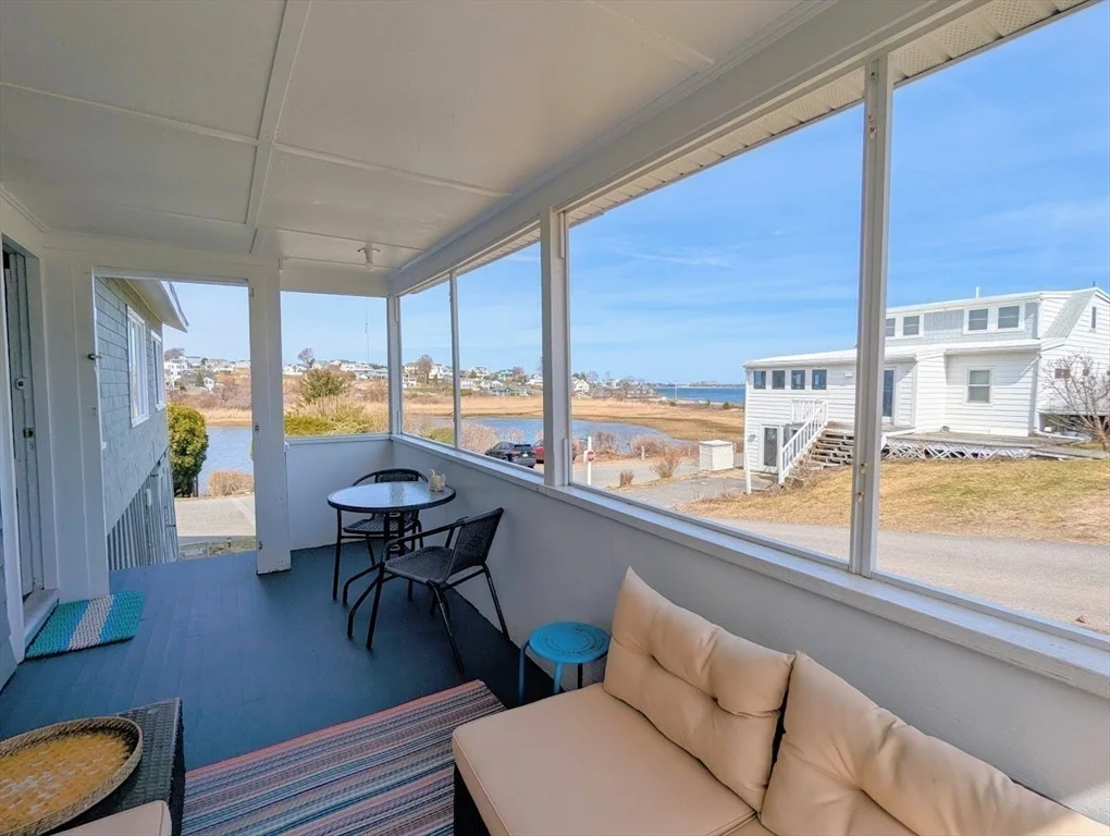 12 Cove Rd, Little Neck