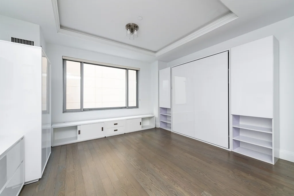 1 Huntington Ave, Back Bay