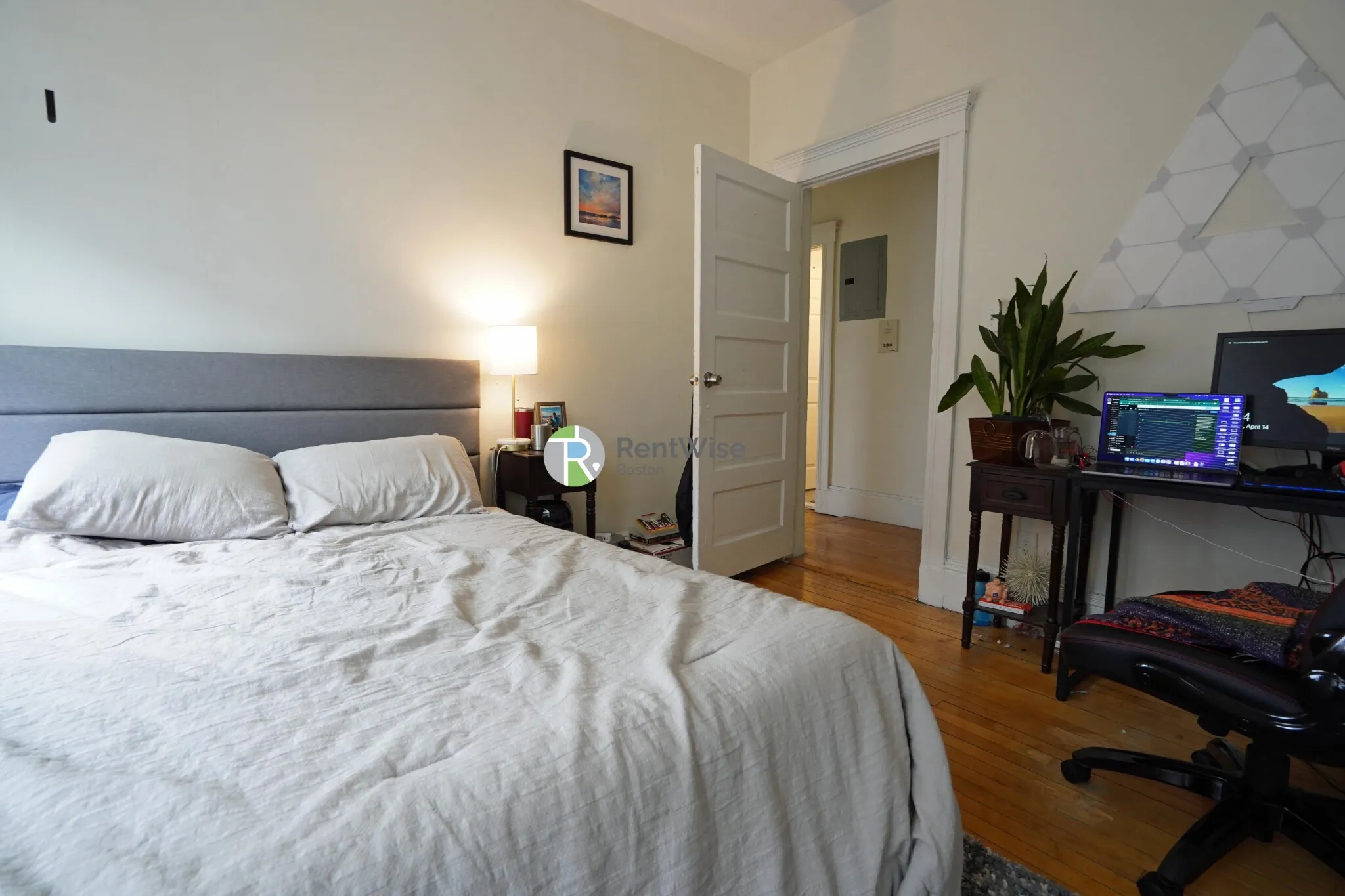 1322 Commonwealth Ave, Brighton
