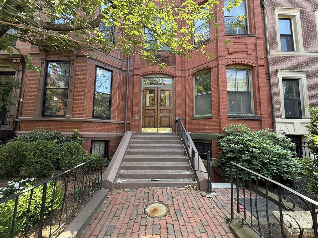 178 Marlborough St, Back Bay