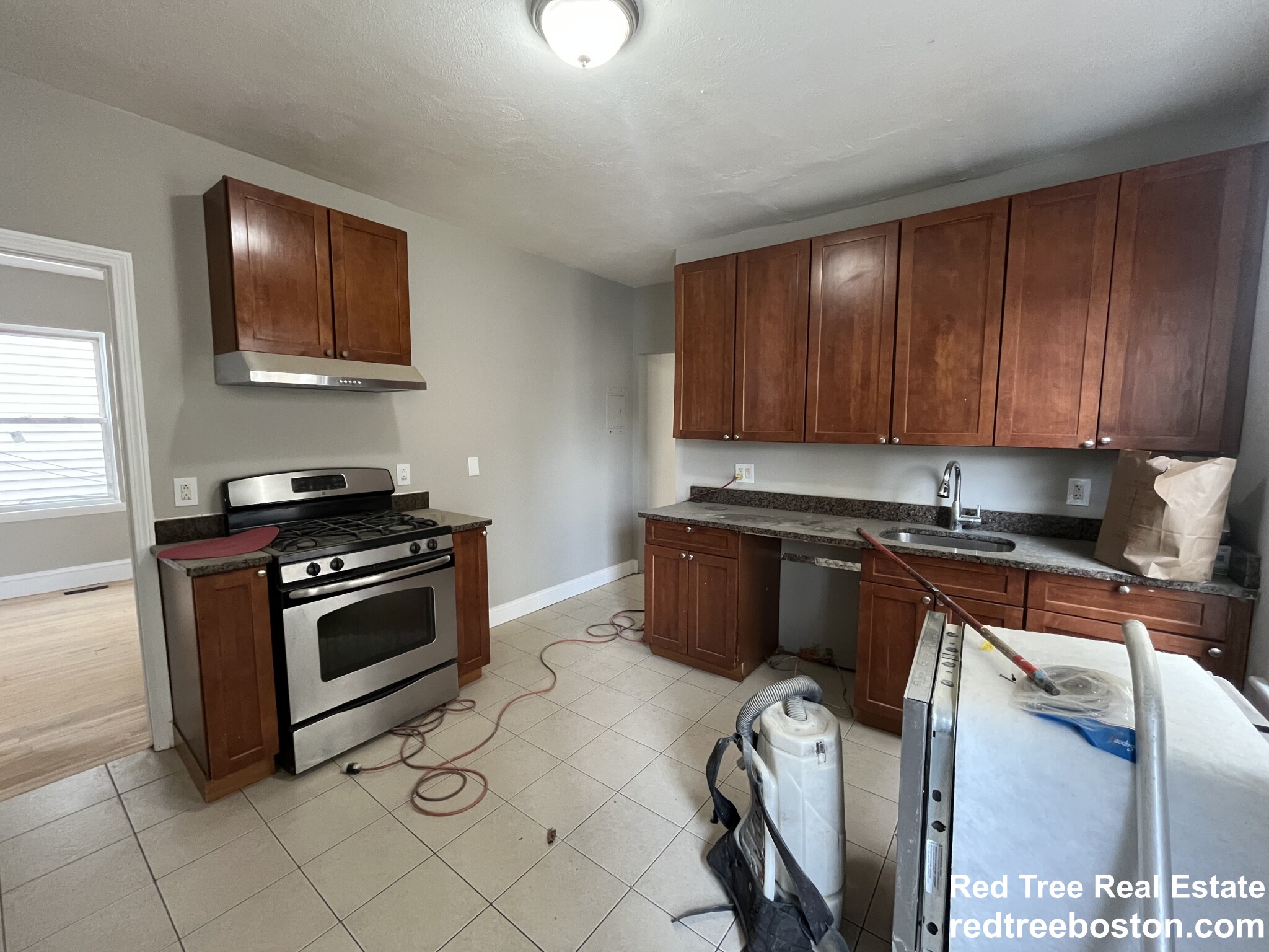 33 Dunlap St, Dorchester