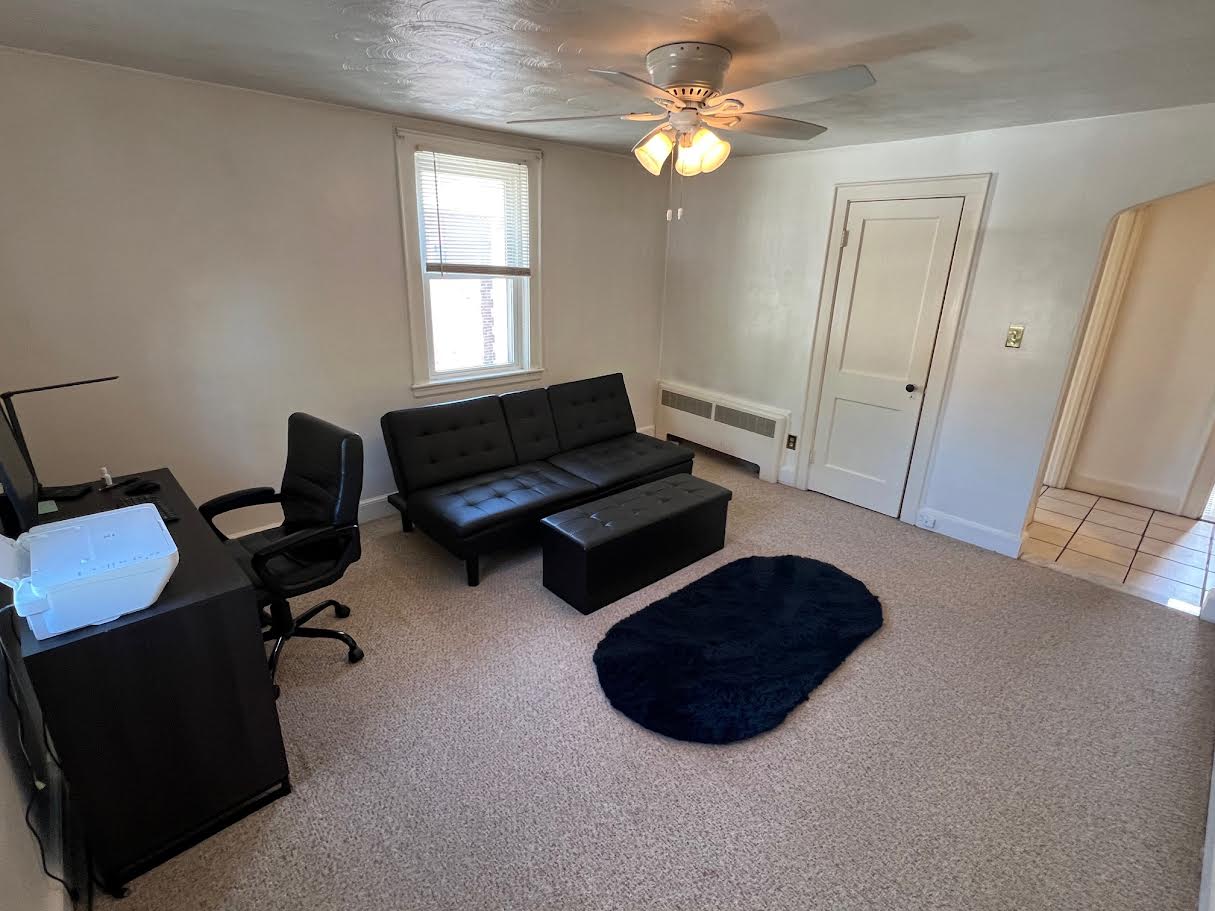 12 Bacon St, Banks Square