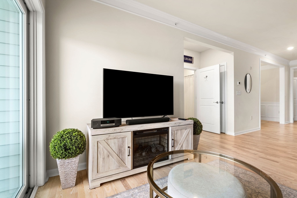 1410 Peters Farm Way, Westborough