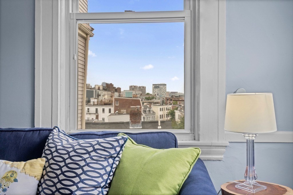 256 Bunker Hill St, Charlestown