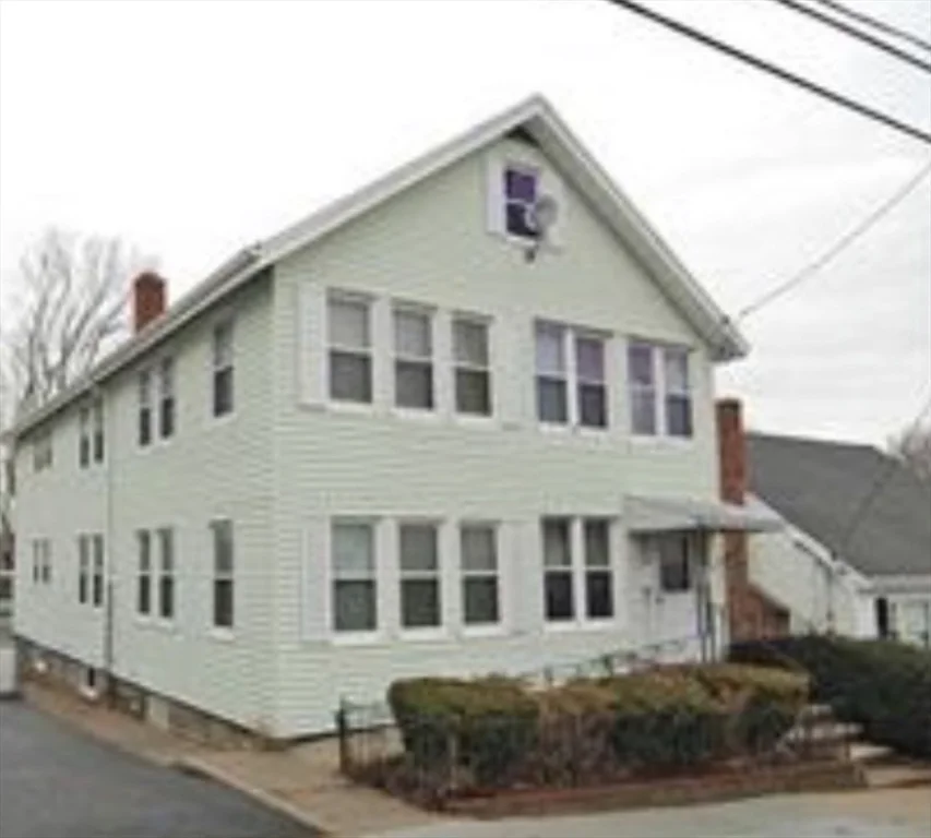 11 Bateman St, Roslindale