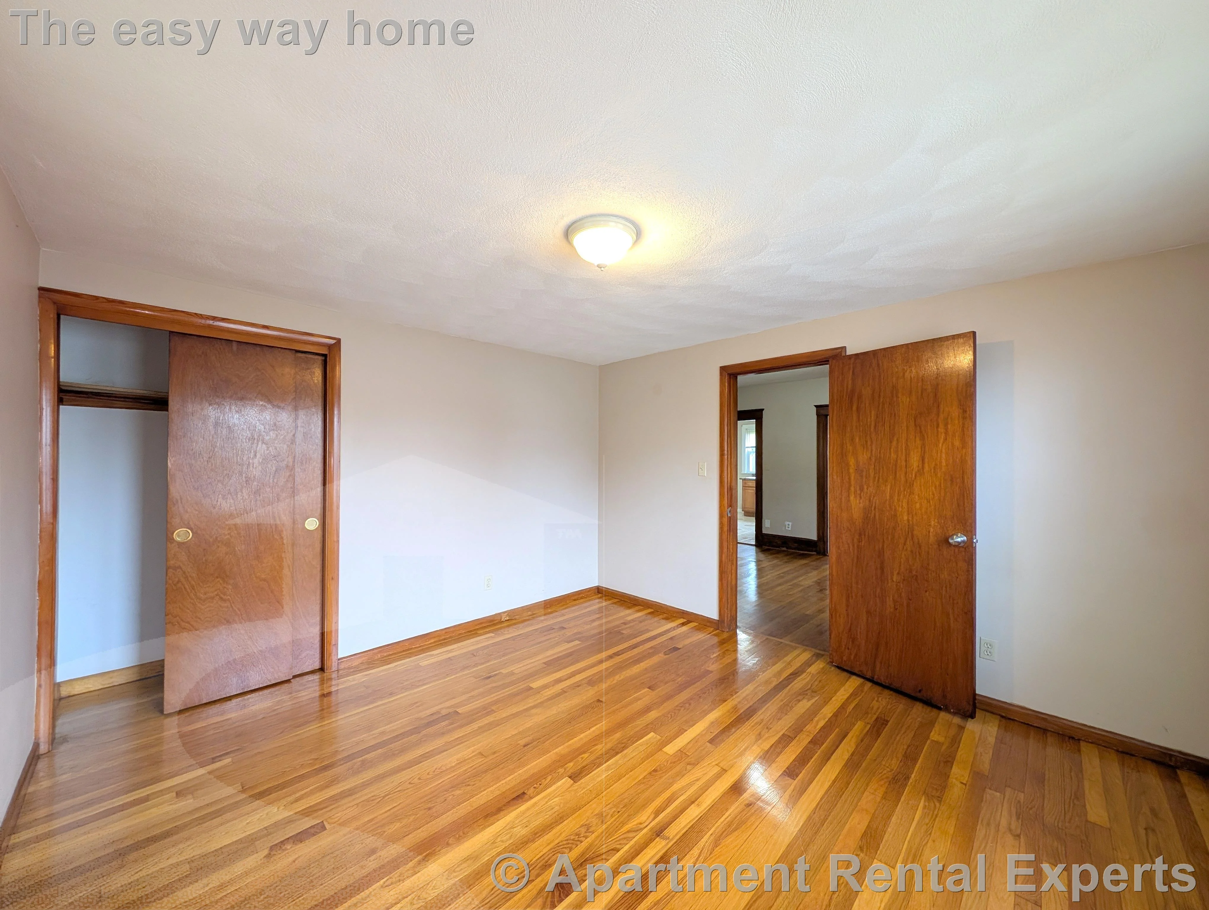 85 Billings Ave, Tufts