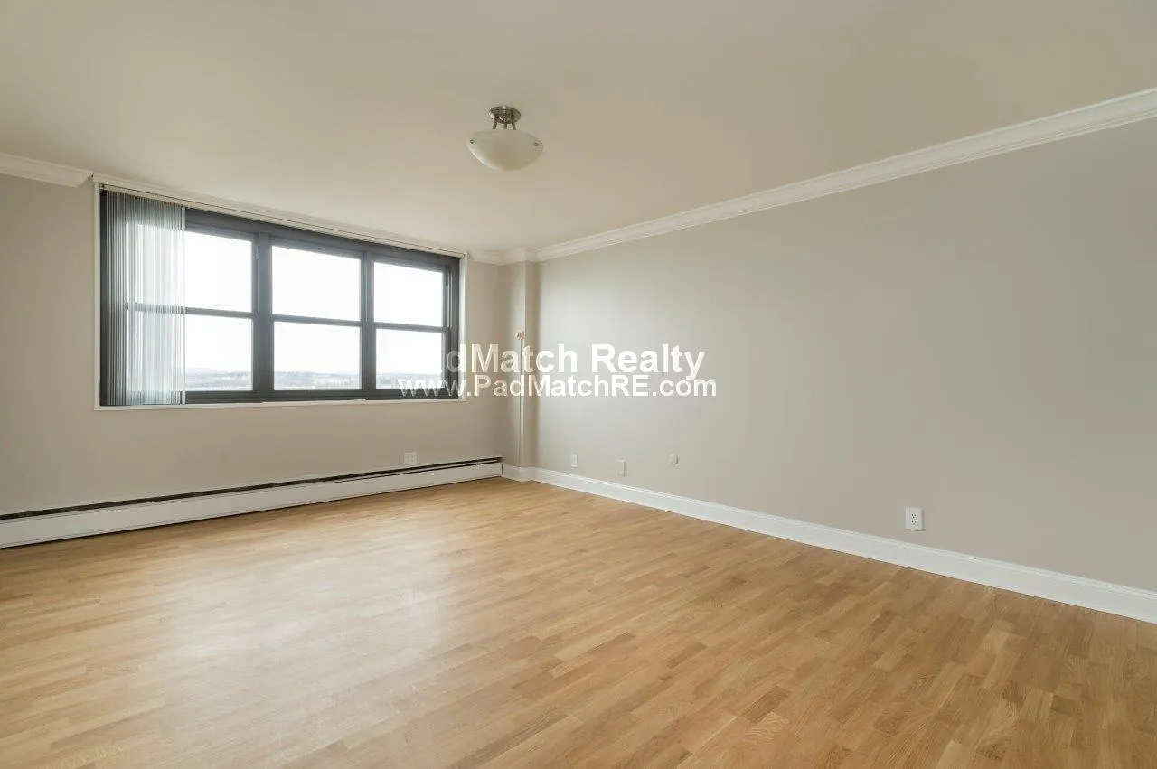 1410 Columbia Rd, South Boston