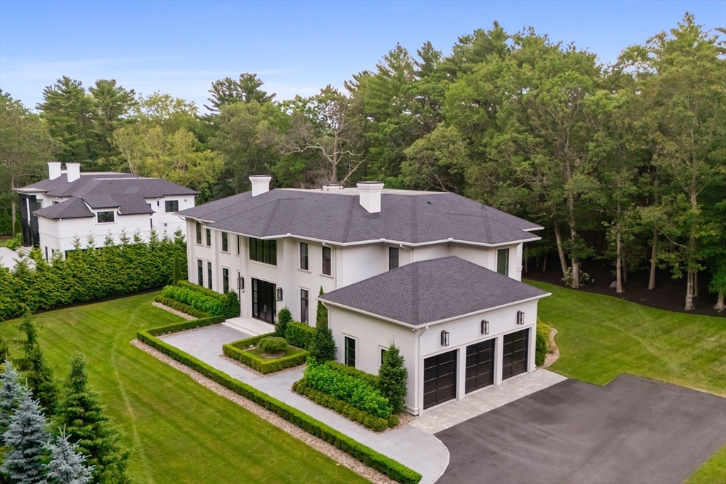 138 Woodland Rd, Brookline