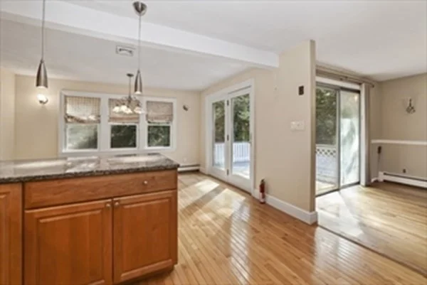 11A Centre Ln, West Roxbury