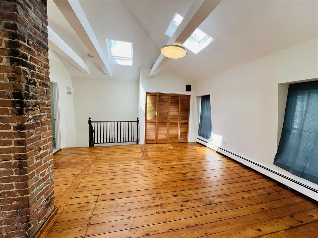 18 Appleton St, Powder House Square