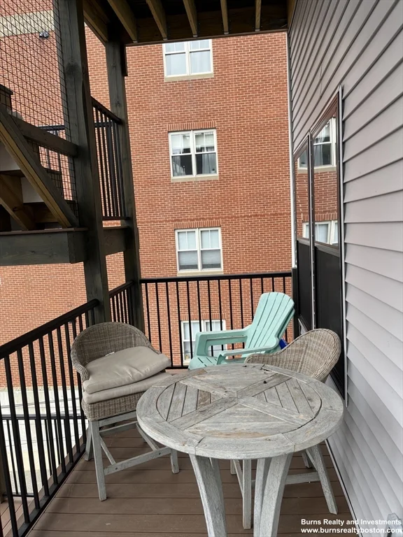 536 E Broadway, South Boston