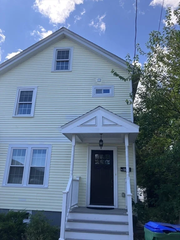 27 Cummings St, Medford