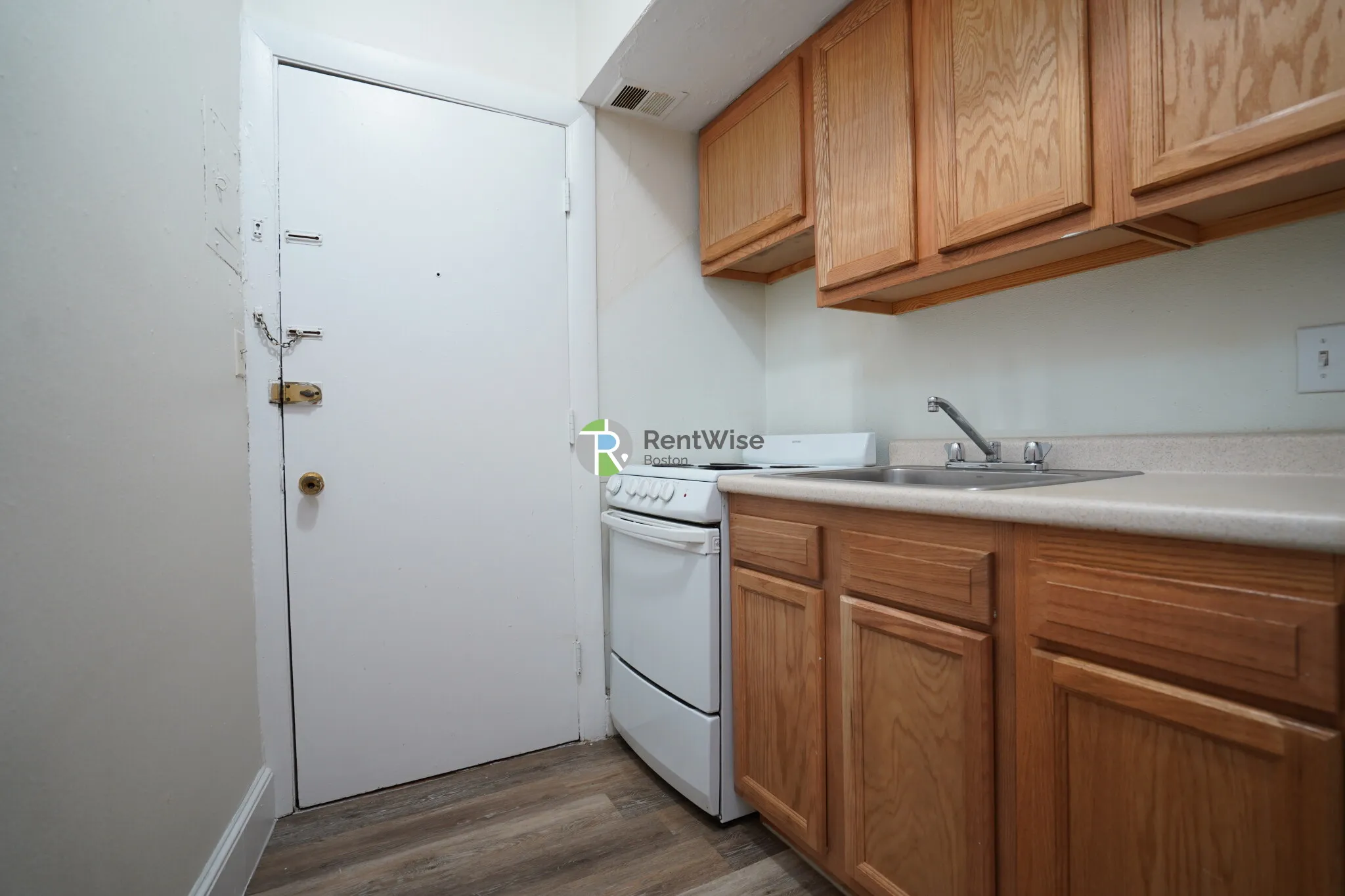 33 Lancaster Ter, Corey Hill