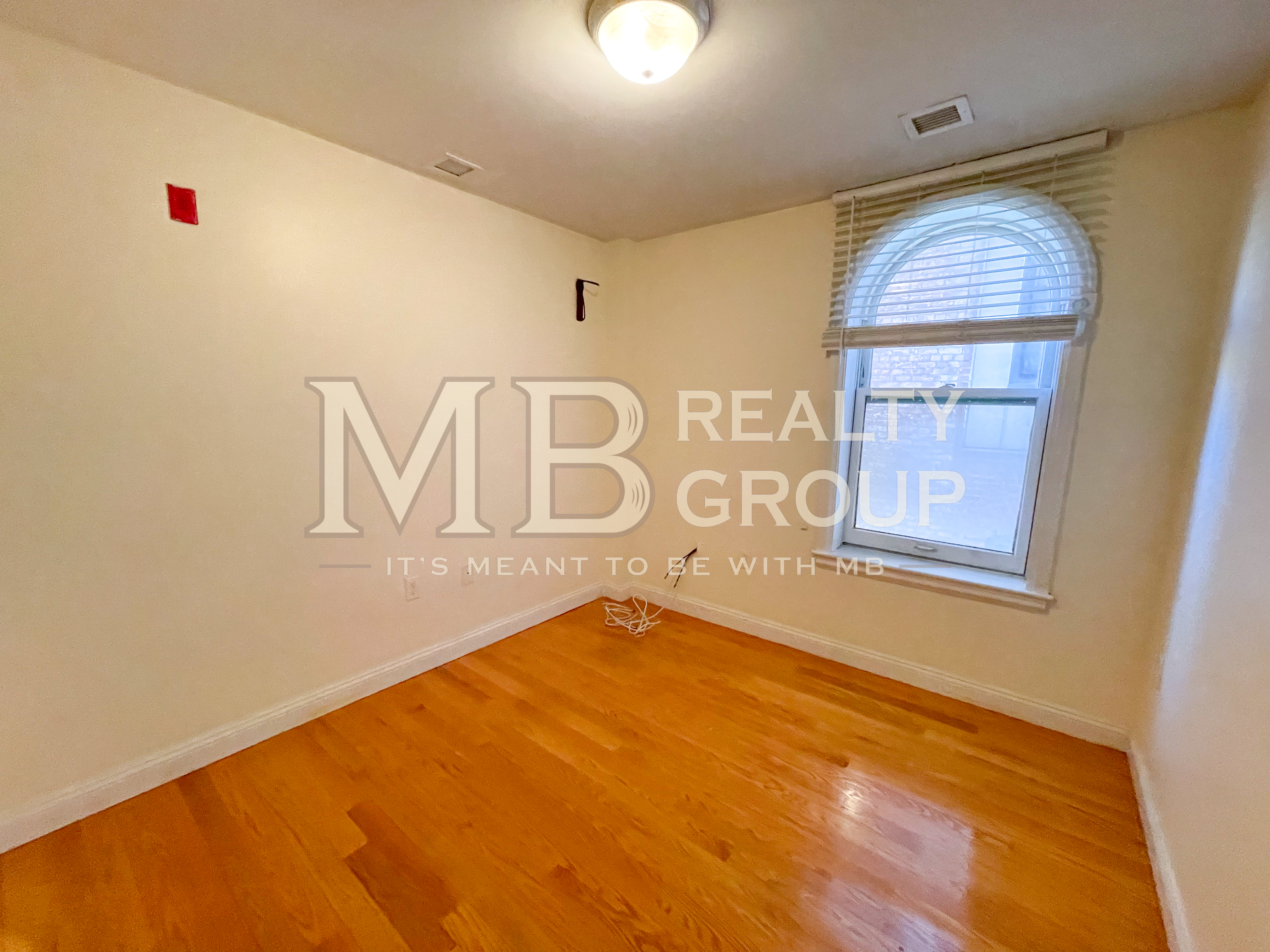 90 Westland Ave, Fenway