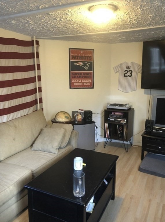 837.5 E 2nd St, South Boston