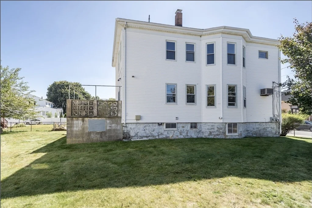 24 Blaine St, Malden