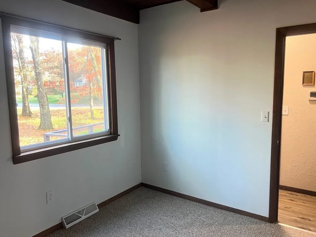 888 Salem St, Groveland