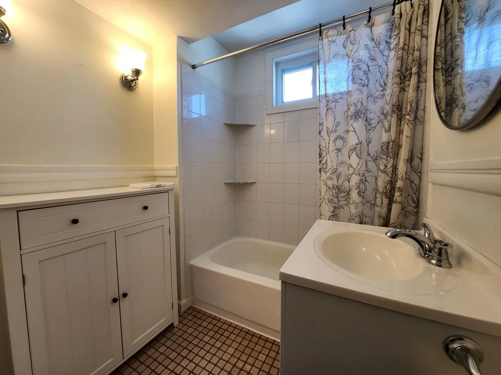 45 Blaney St, Swampscott