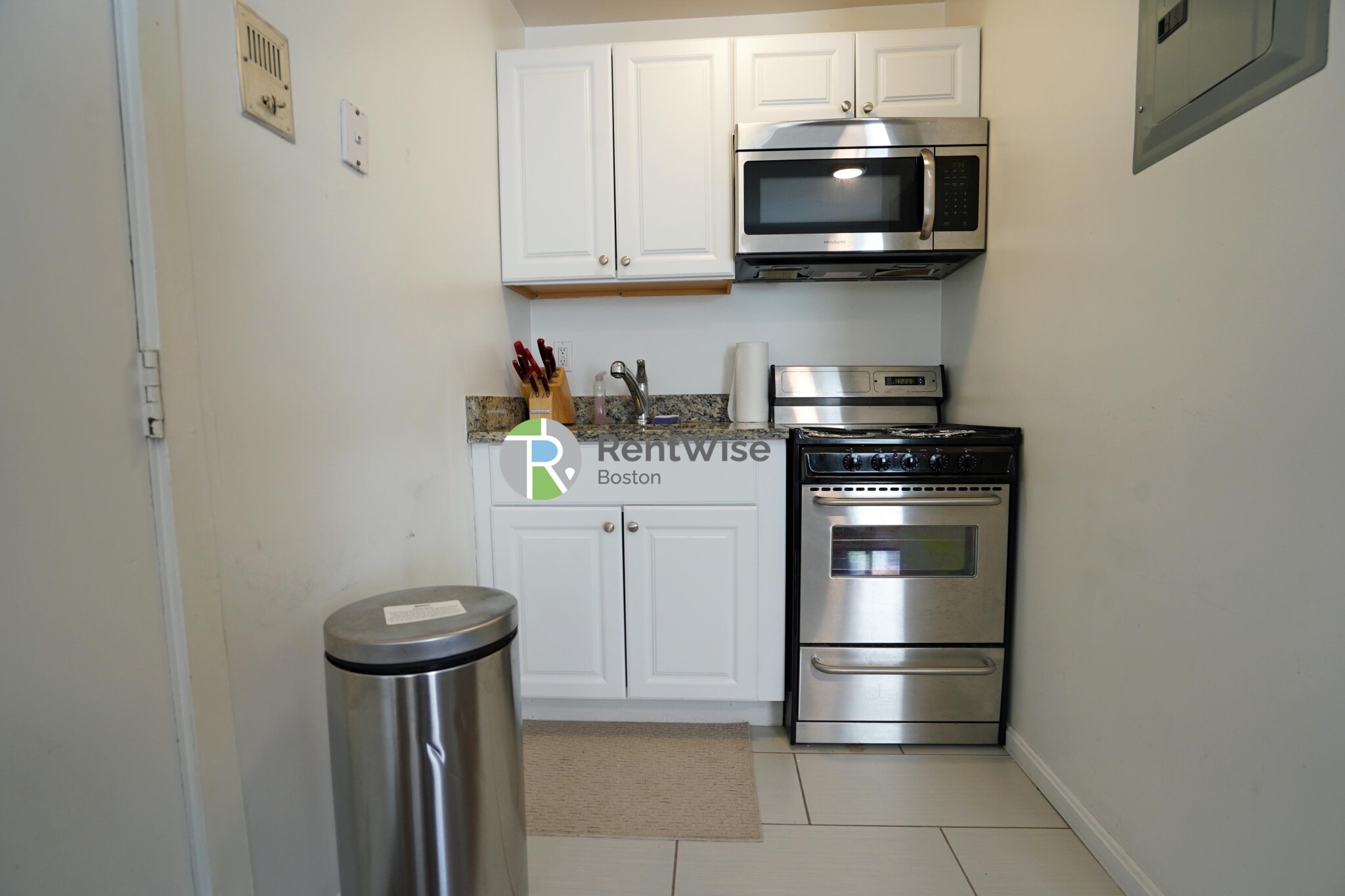 538 East Broadway, South Boston