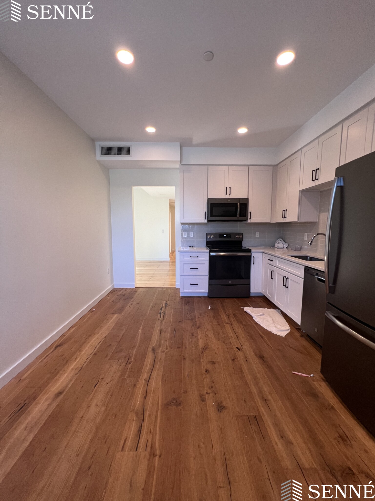 22 Magazine St, Cambridgeport