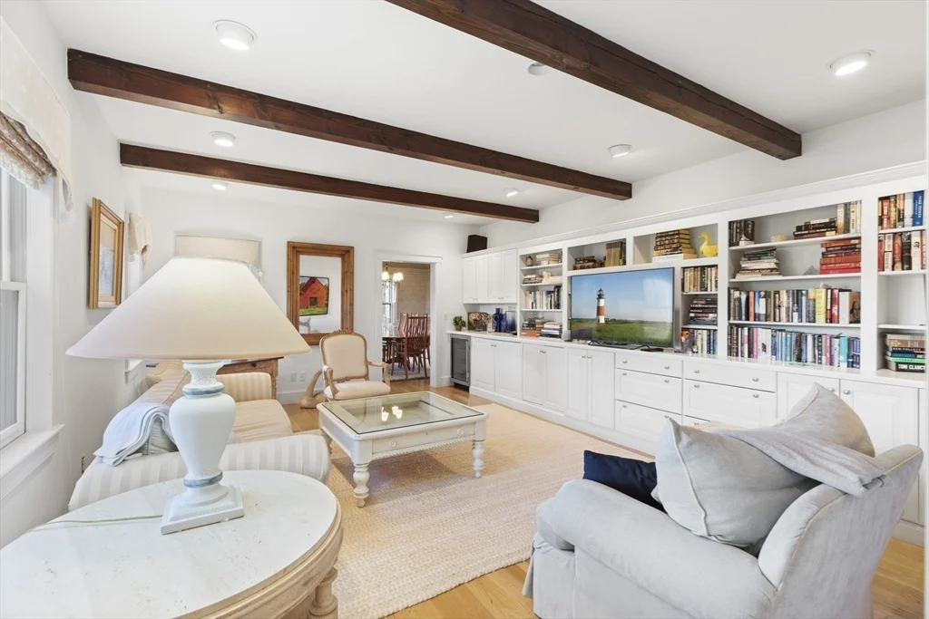 4 Maxey Pond Rd, Nantucket