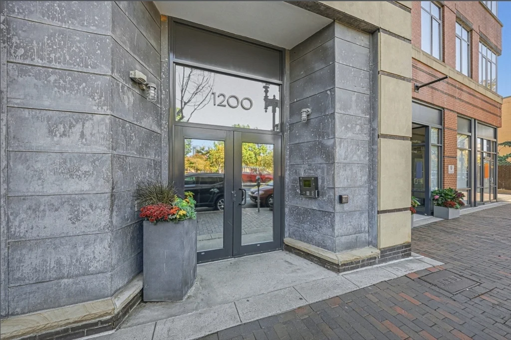 1200 Washington St, South End