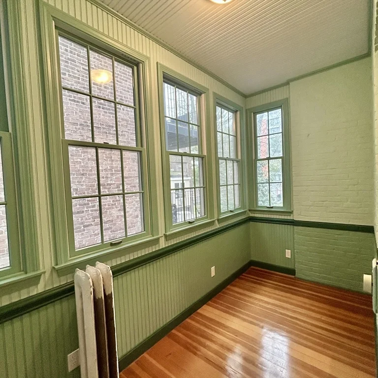 10 Dwight, Coolidge Corner