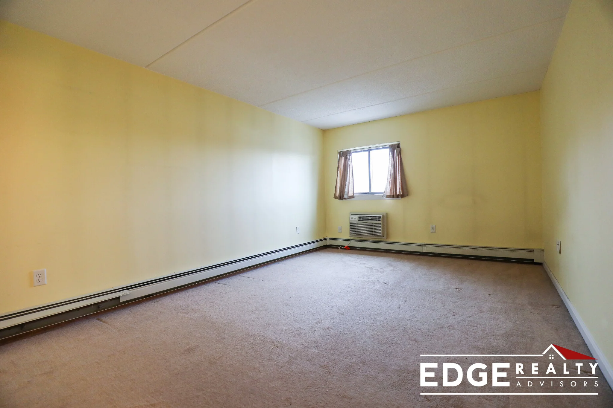 12 Ellery Sq, Mid-Cambridge
