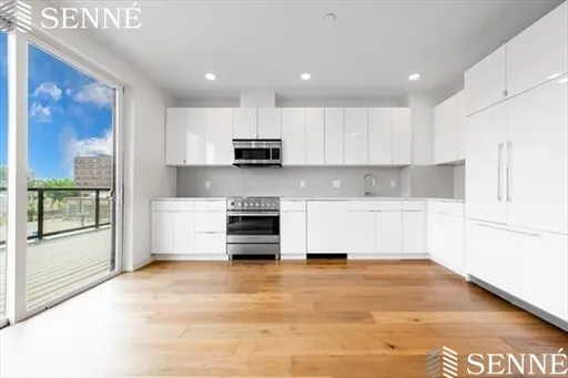 97 Elmwood St, North Cambridge