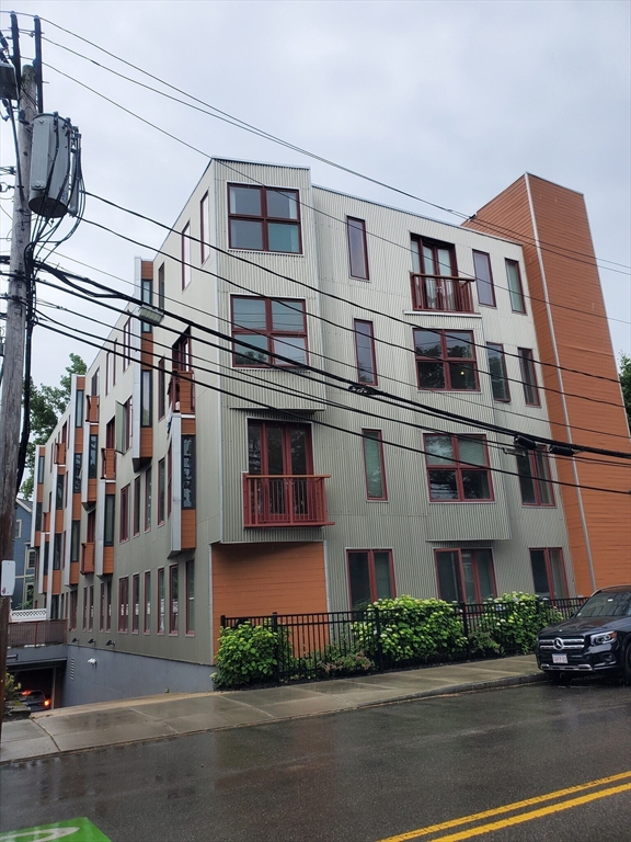 24 Bay State Rd, West Cambridge