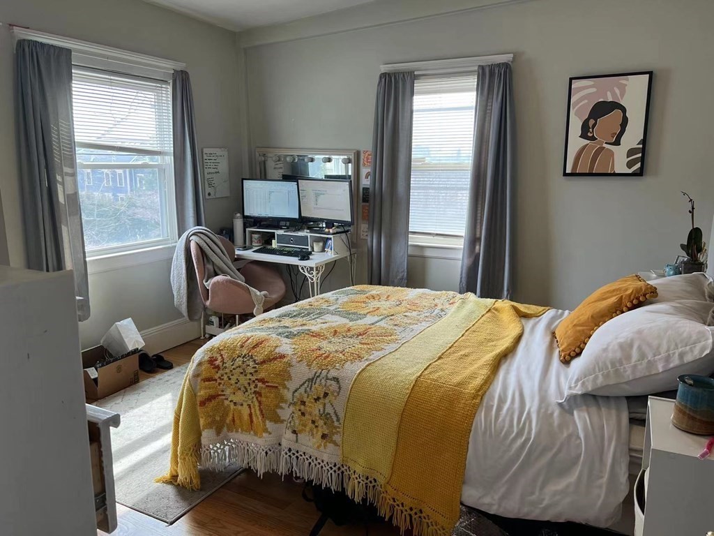 49 Porter St, Somerville