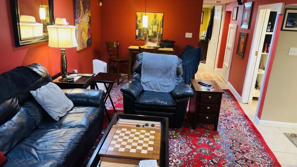 48 Trapelo, Brighton