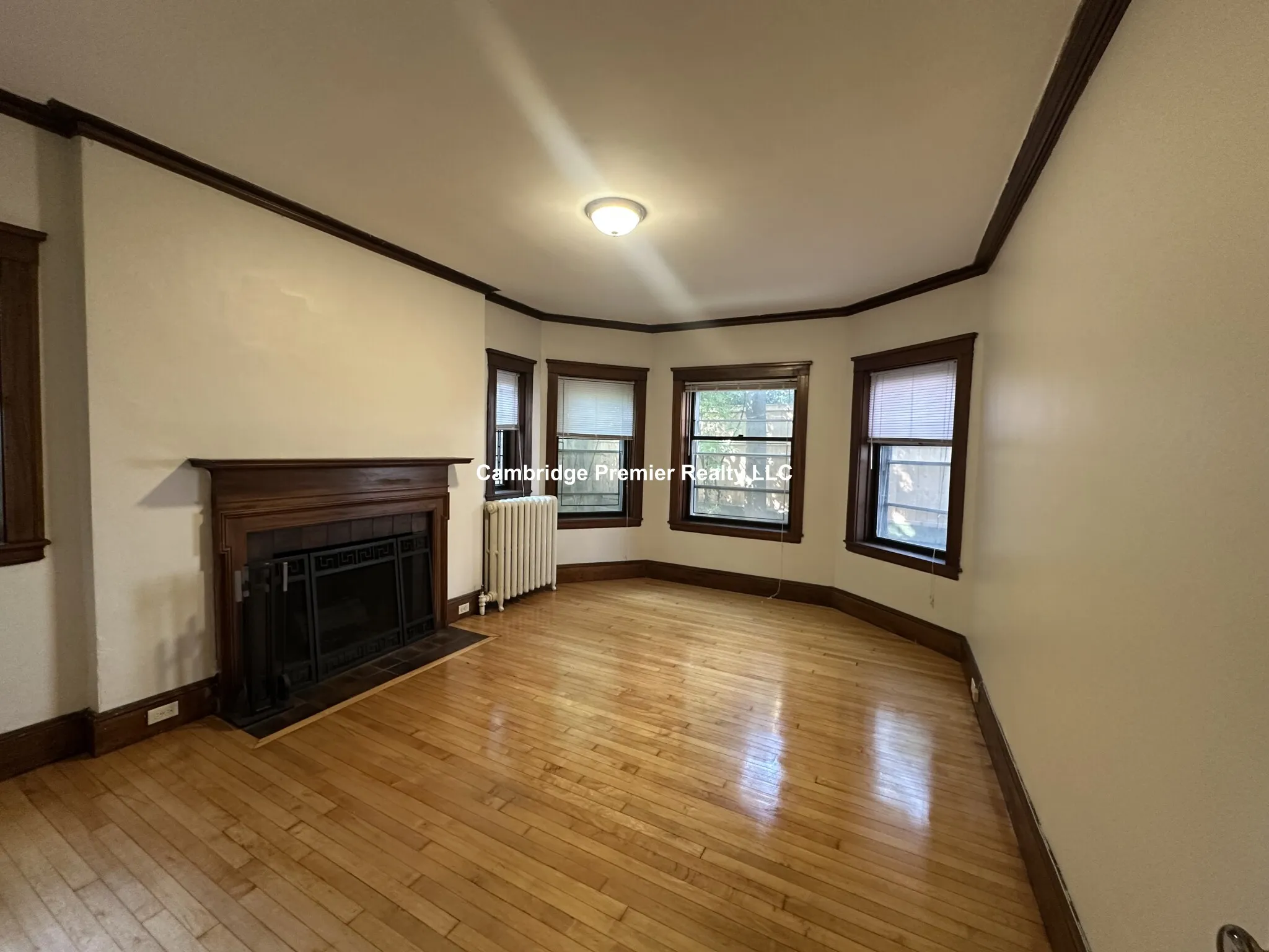 5 Linnaean St, Neighborhood Nine