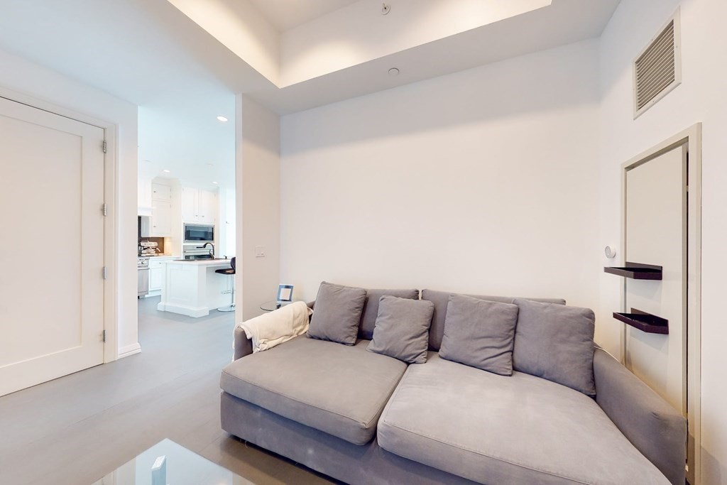 1 Franklin St, Downtown