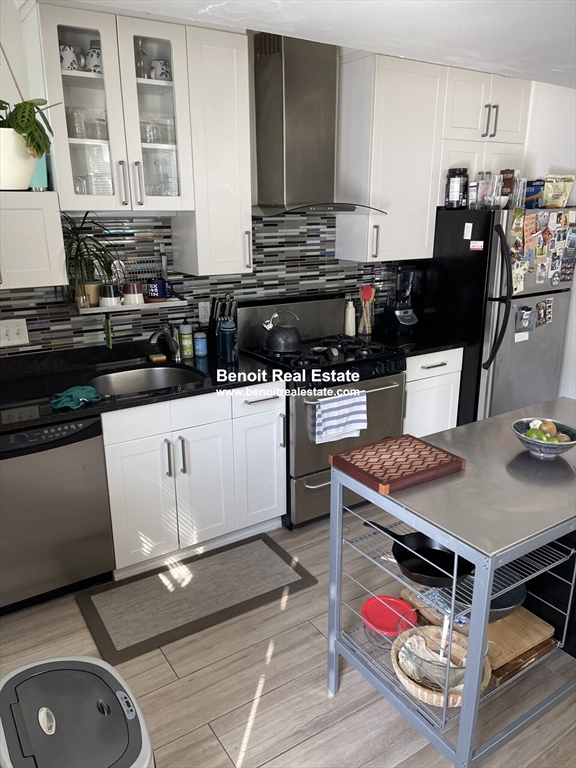 111 Woodstock St, West Somerville