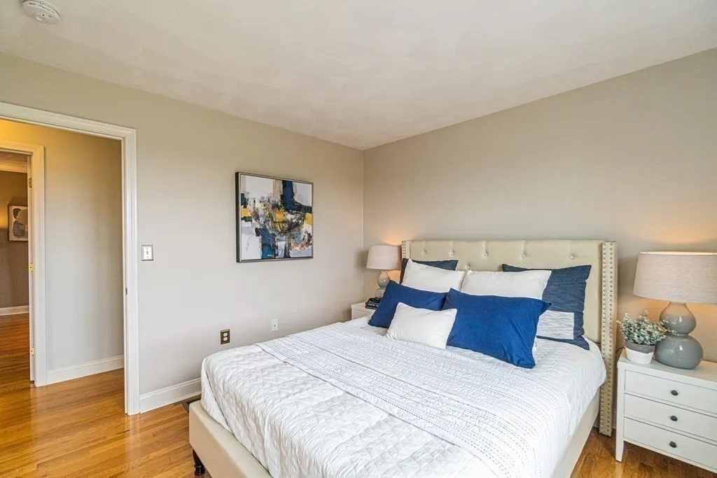 32 Waltham St, Woburn