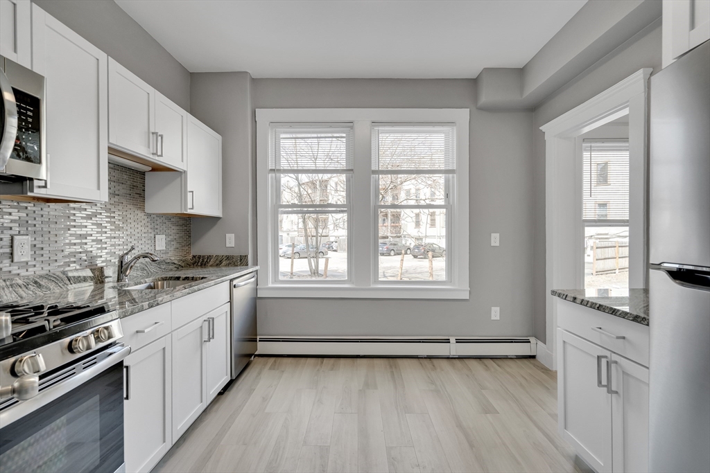 142 Sutherland Rd, Brighton