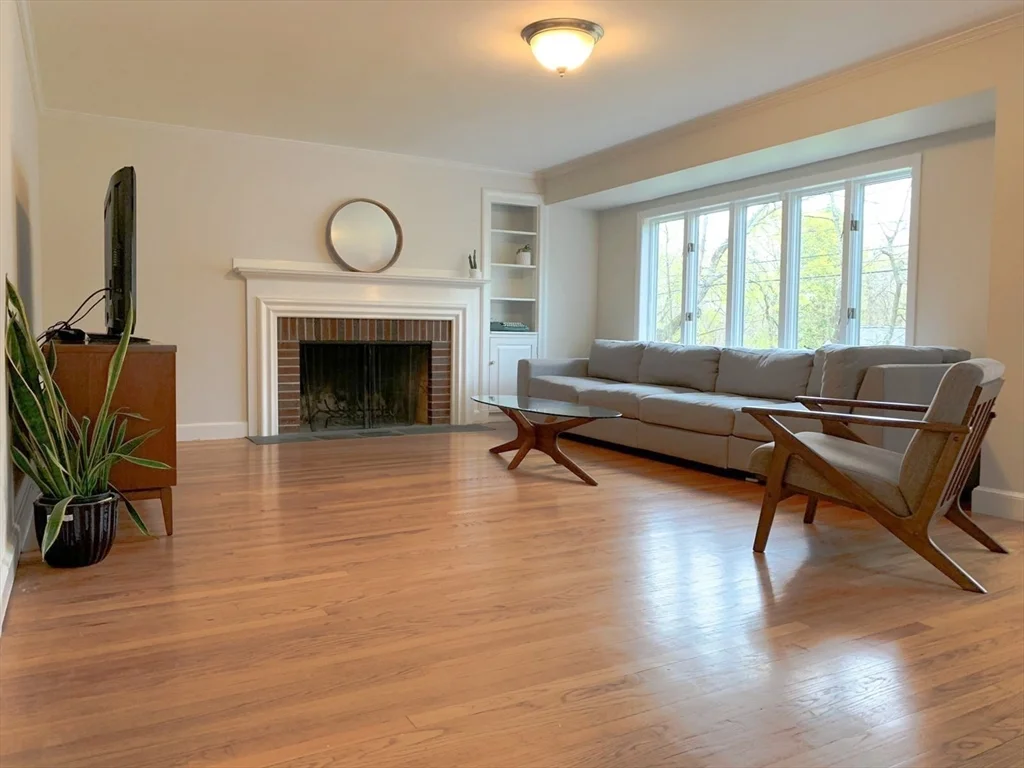 1 Balfour St, Lexington