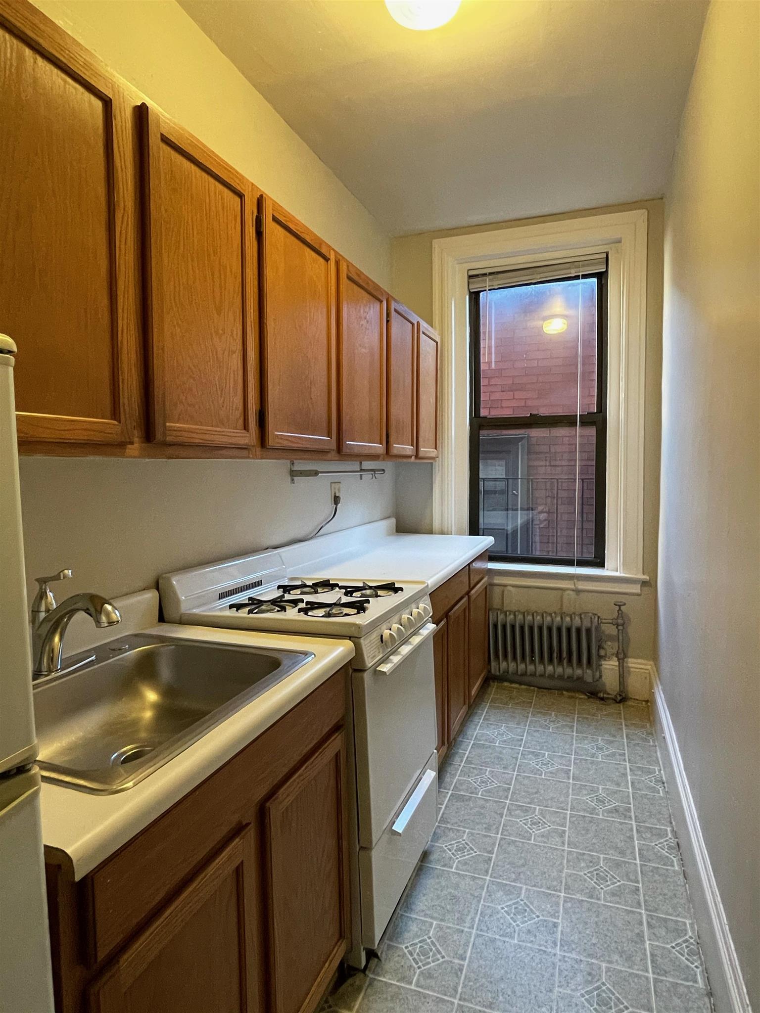 48 John F Kennedy St, Riverside