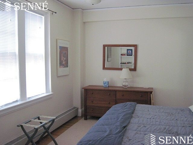 988 Memorial Dr, West Cambridge